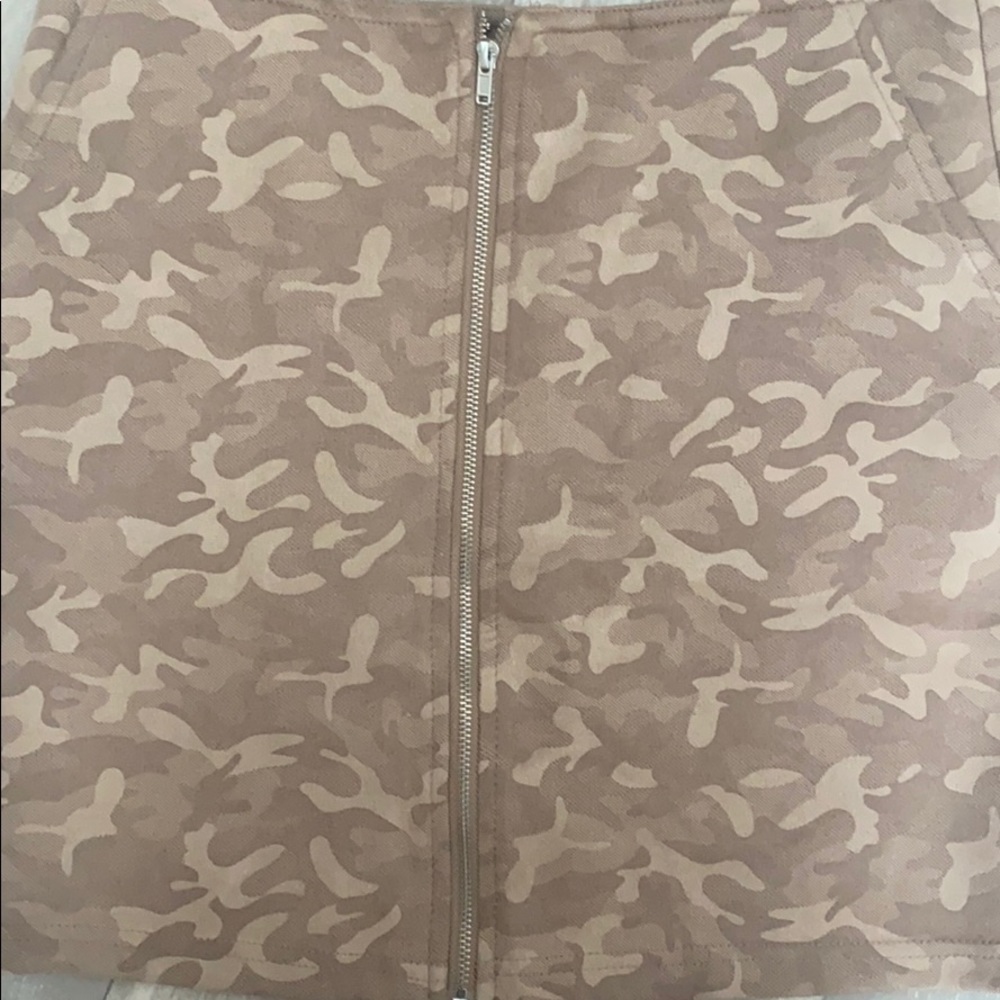 Camo Two Piece Set - Picture 3 of 3